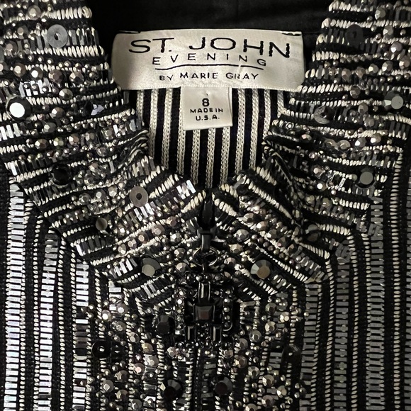 GORGEOUS St. John Evening Black & Silver Embellished Knit Jacket. - Picture 4 of 7